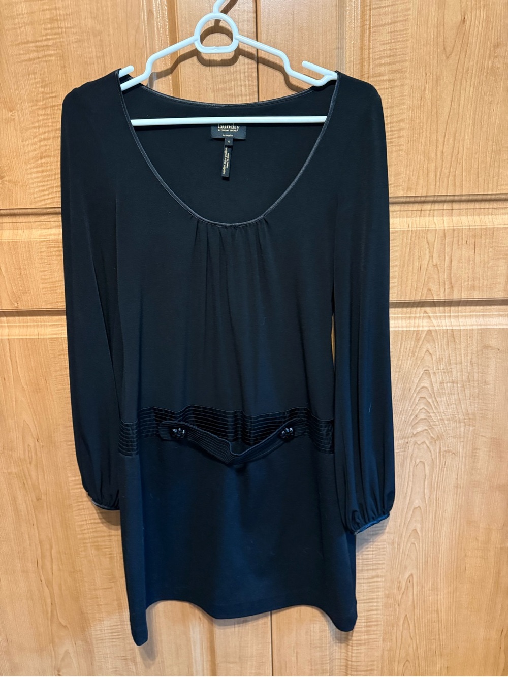 Laundry by Shelli Segal Long-Sleeve Scoop Neck Dress